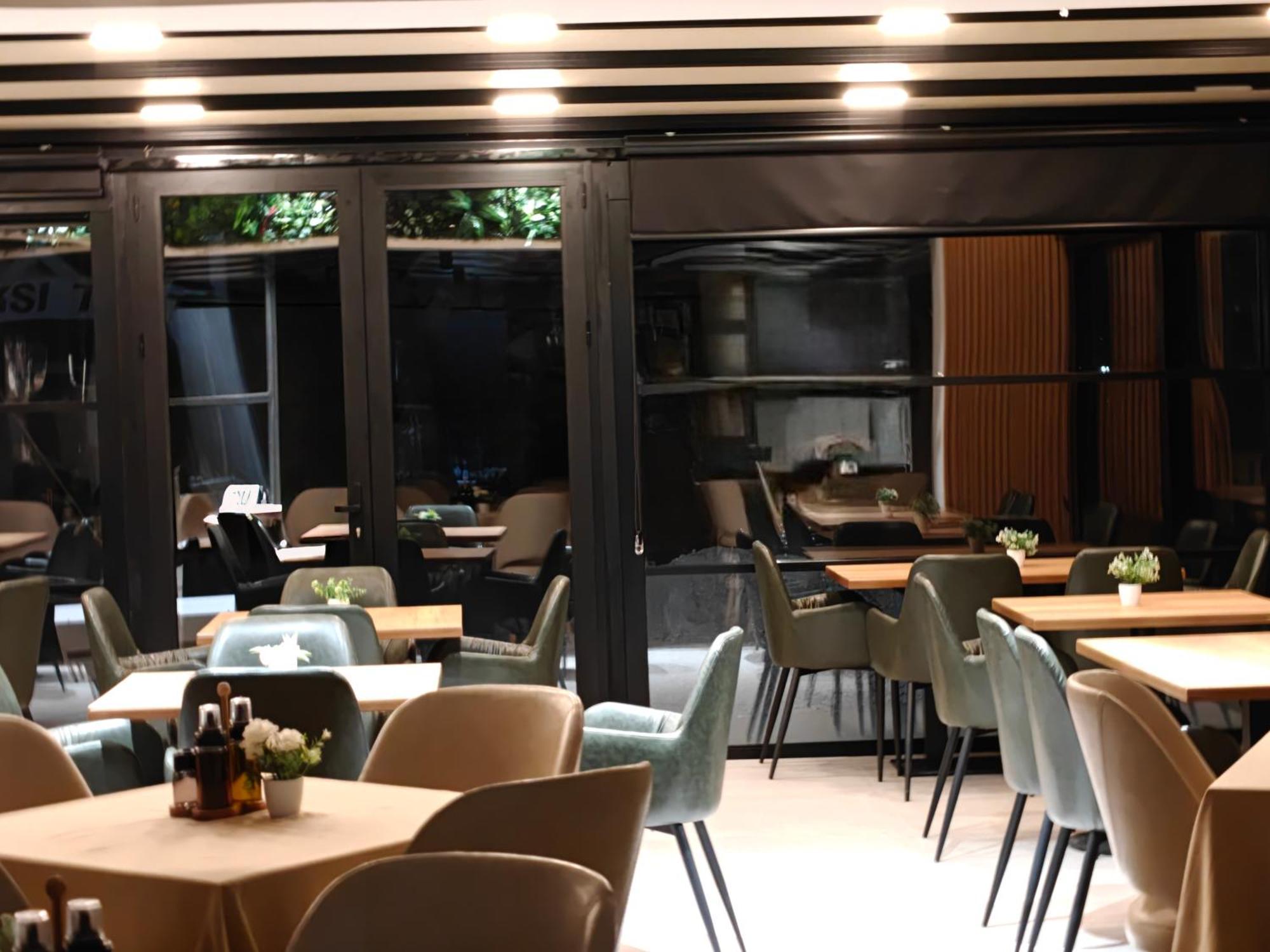 Klebrido And Restaurant 3*